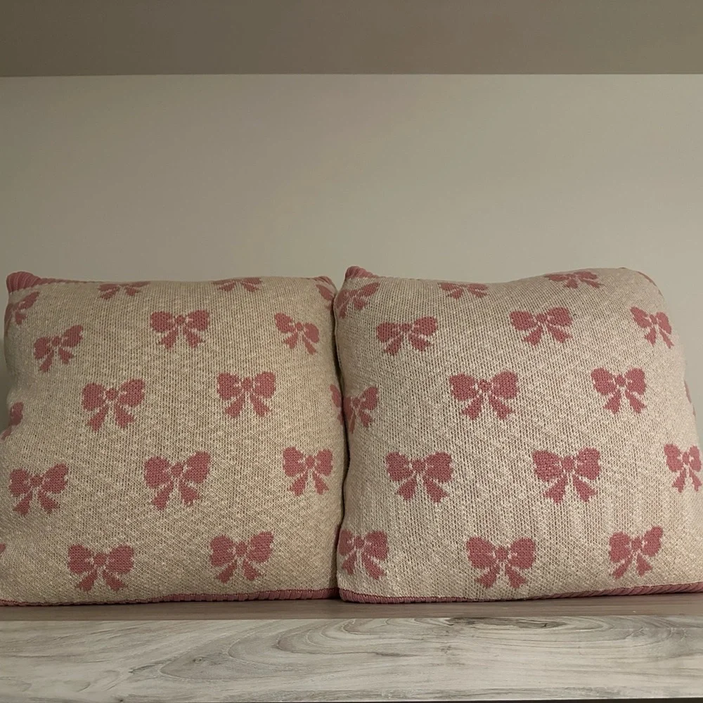 Pink Bow Square Pillows- Set of 2